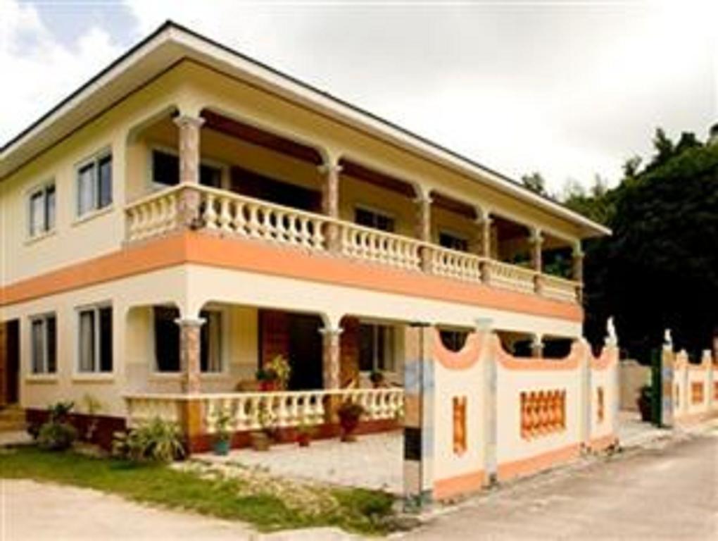 维拉班纳尼尔酒店 Anse Volbert Village 外观 照片
